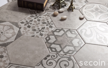 Hexagon pottery tile